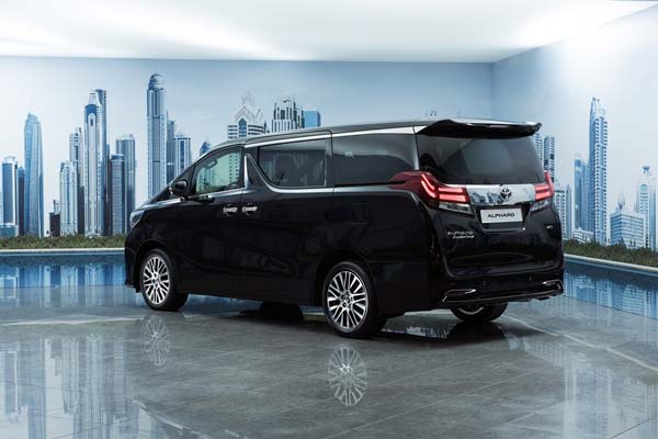 Toyota Alphard chauffeur vehicle